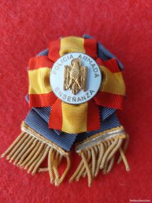 Military Antiques: ESCARAPELA DE PROFESOR DE POLICIA ARMADA